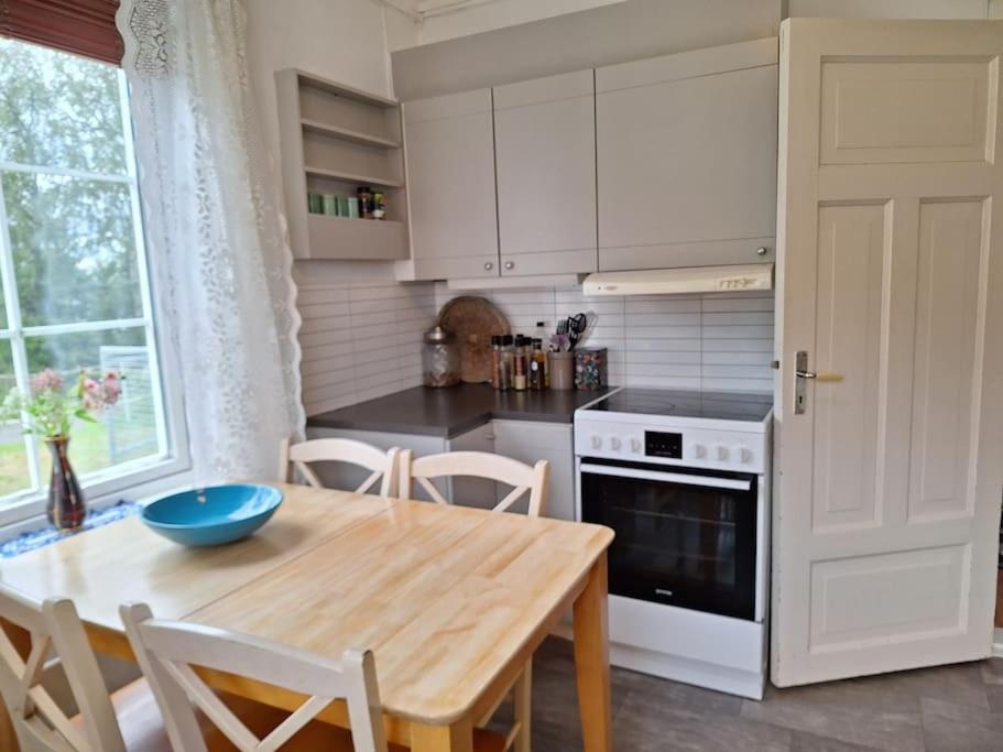 Privat Leilighet Pa Gard Med Badstue Og Nordlys Narvik Exterior photo